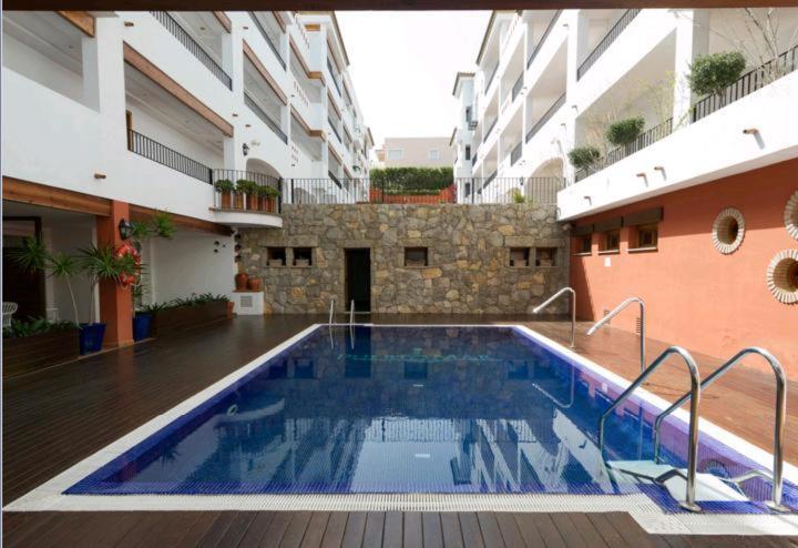 Apartahotel Puerto Mar 3*