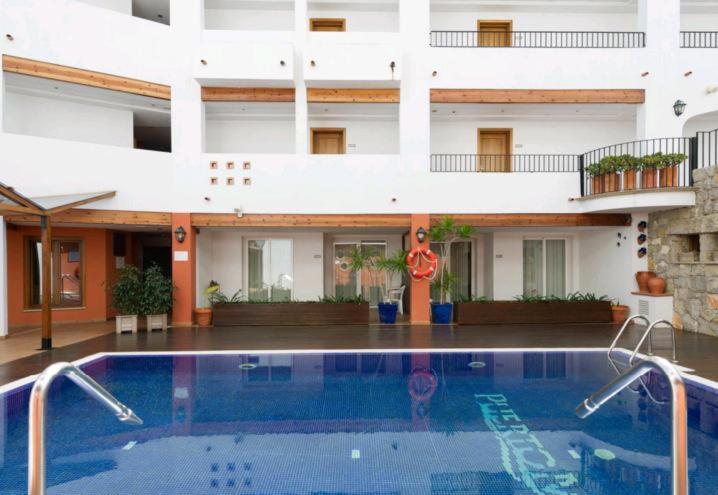 Puerto Mar Apartahotel 3*